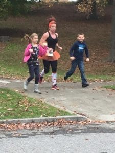 Carlene Steenekamp running with her kids