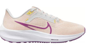 Nike Pegasus 40 in light and dark pink