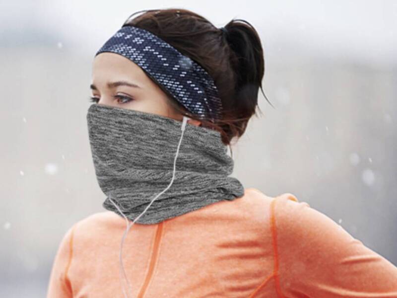 runner in face mask